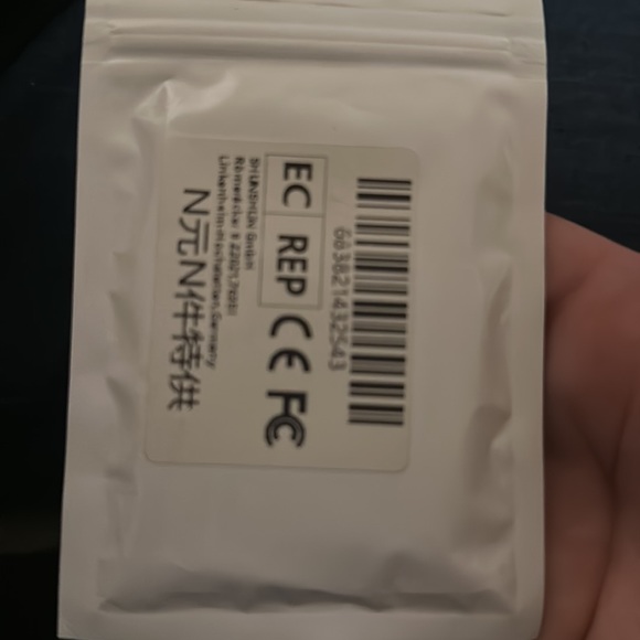 Tracking Device/Bluetooth Locator - Picture 4 of 4